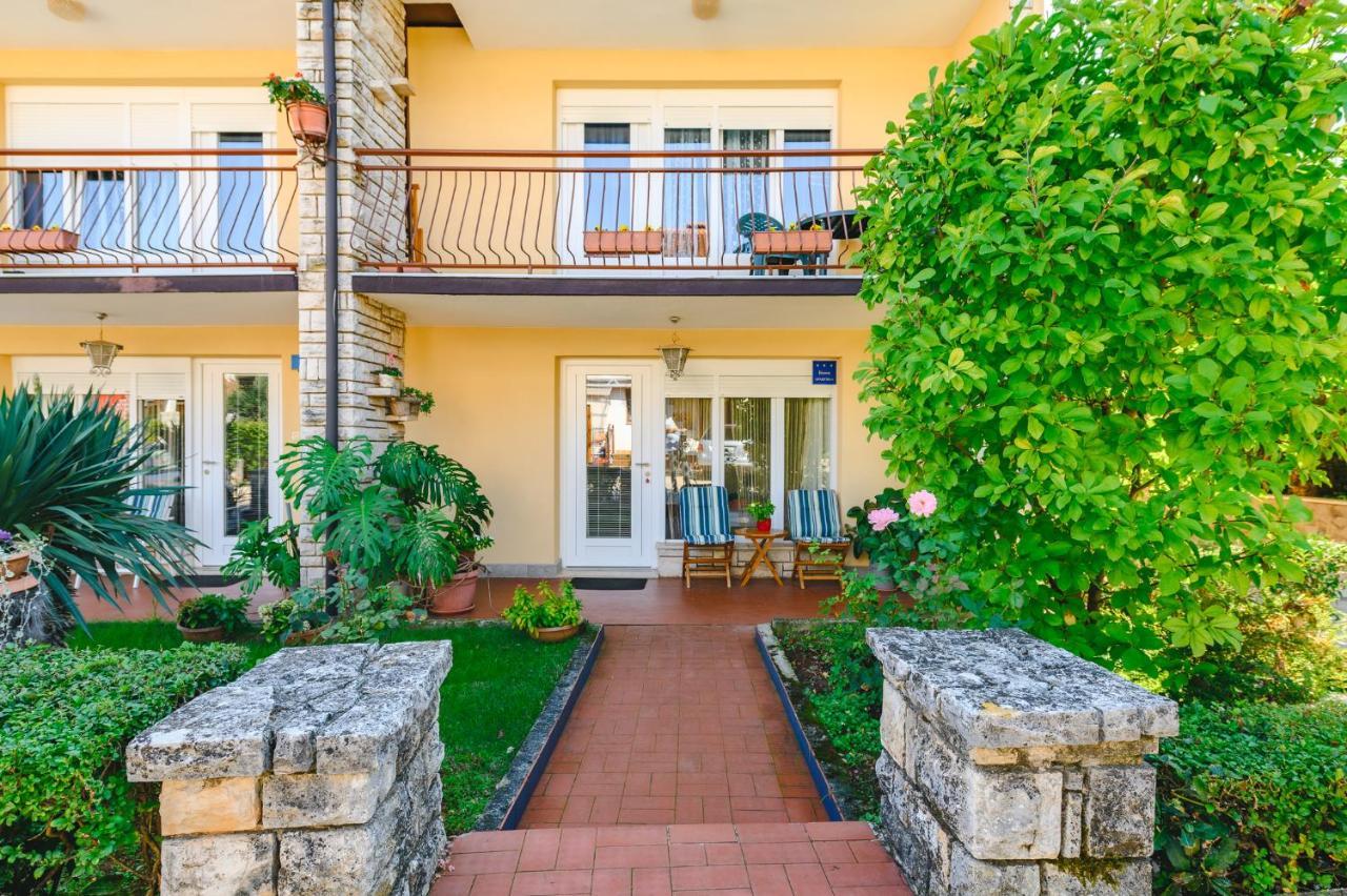 Apartments Kovacic-Punta 우마그 외부 사진